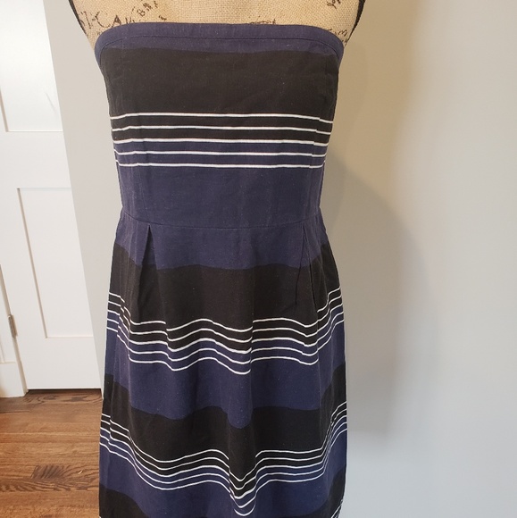 Strapless dress - Picture 2 of 5